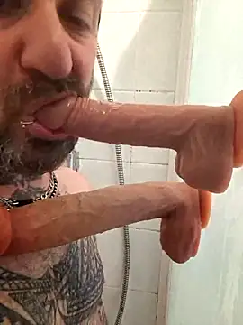 teddy79good online show from April 2026 04:08:01 PM