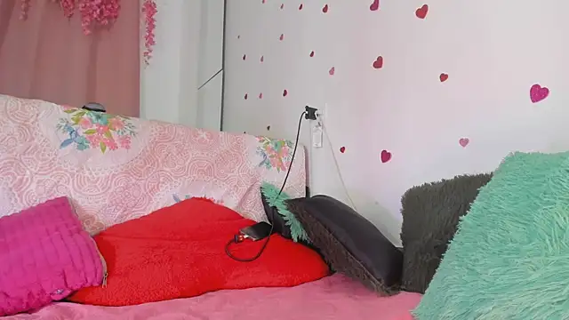 Snapshot of msschloee_ chatting on February 2026 01:56:02 AM msschloee online show from February 2026 01:56:02 AM