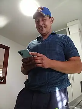 Snapshot of Zordomud0 chatting on February 2026 04:15:02 PM Zordomud0 online show from February 2026 04:15:02 PM