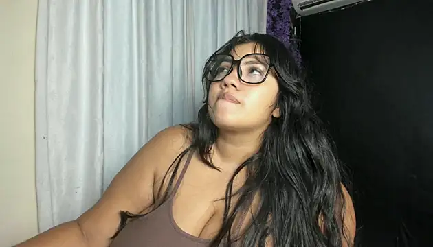Snapshot of AvrilRizoX chatting on May 2026 10:16:01 PM AvrilRizoX online show from May 2026 10:16:01 PM