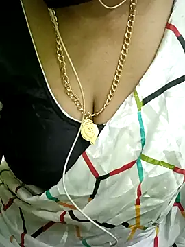 Snapshot of Aishu-tamil09 chatting on December 2024 01:33:01 PM Aishu-tamil09 online show from December 2024 01:33:01 PM