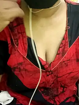 Snapshot of Aishu-tamil09 chatting on December 2024 08:33:02 AM Aishu-tamil09 online show from December 2024 08:33:02 AM