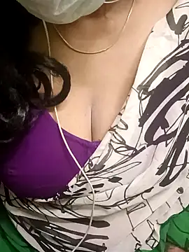 Snapshot of Aishu-tamil09 chatting on January 2025 05:51:01 PM Aishu-tamil09 online show from January 2025 05:51:01 PM