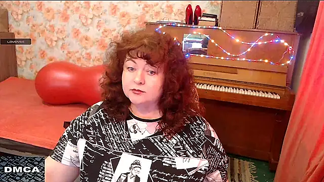 Snapshot of RoseRed69 chatting on March 2025 03:41:02 AM RoseRed69 online show from March 2025 03:41:02 AM