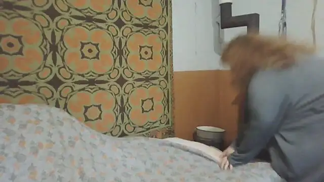 Snapshot of RoseRed69 chatting on October 2025 02:08:02 AM RoseRed69 online show from October 2025 02:08:02 AM