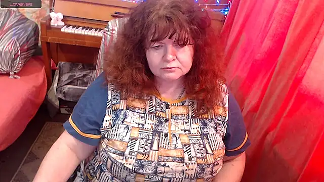 Snapshot of RoseRed69 chatting on April 2026 06:49:01 AM RoseRed69 online show from April 2026 06:49:01 AM