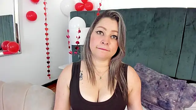 PandoraB  online show from February 2025 05:26:01 PM