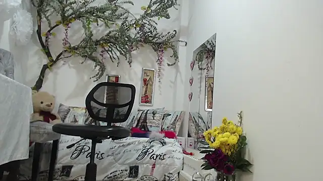 Snapshot of Jadeee_ chatting on February 2025 04:31:01 AM Jadeee  online show from February 2025 04:31:01 AM