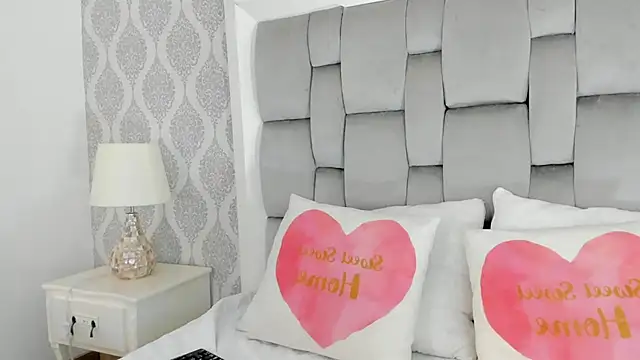 Snapshot of Kimberlin_Cam_ chatting on February 2026 07:34:02 PM Kimberlin Cam online show from February 2026 07:34:02 PM