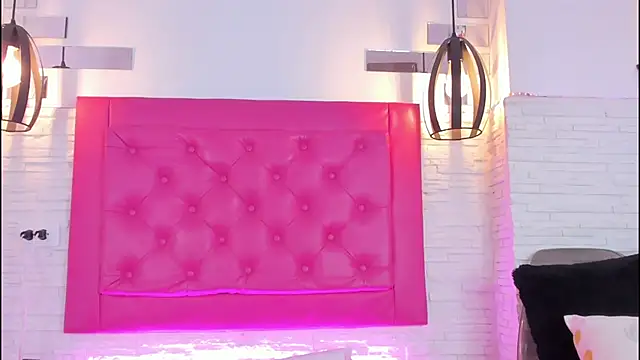 Snapshot of mia_six66 chatting on January 2025 02:39:01 PM mia six66 online show from January 2025 02:39:01 PM