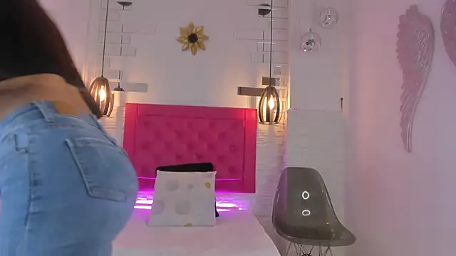 Snapshot of mia_six66 chatting on March 2025 11:27:01 AM mia six66 online show from March 2025 11:27:01 AM