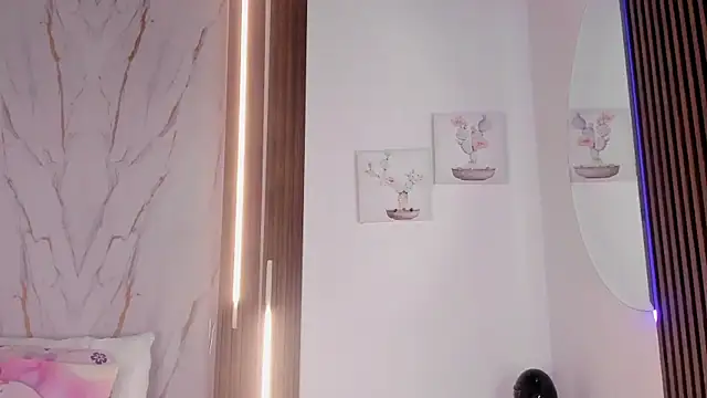 mia six66 online show from February 2026 12:12:01 PM