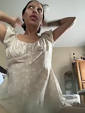 myloveforyouu online show from February 2026 03:42:01 PM