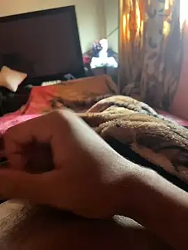 Snapshot of gomespauz chatting on January 2025 01:02:01 PM gomespauz online show from January 2025 01:02:01 PM