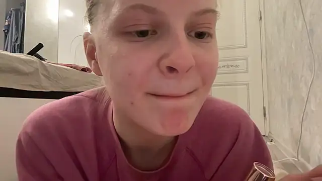 wrenlie online show from March 2026 08:25:02 PM