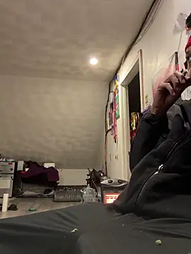 Snapshot of rayyymack chatting on December 2024 09:43:02 PM rayyymack online show from December 2024 09:43:02 PM