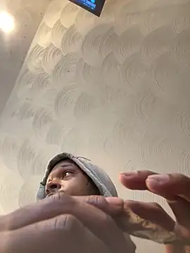 Snapshot of rayyymack chatting on February 2025 09:10:01 PM rayyymack online show from February 2025 09:10:01 PM