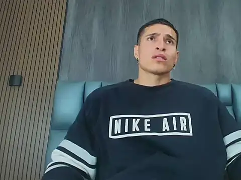 jack pergurtson01 online show from April 2026 10:43:01 AM