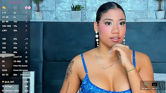 Snapshot of Salome_Diaz_ chatting on February 2025 07:31:02 PM Salome Diaz  online show from February 2025 07:31:02 PM