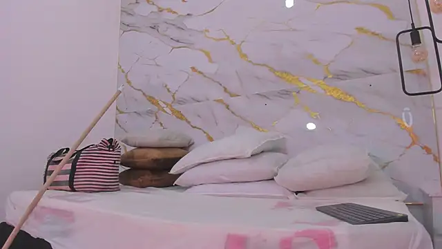 Snapshot of penelope_handaos chatting on February 2025 07:18:02 AM penelope handaos online show from February 2025 07:18:02 AM