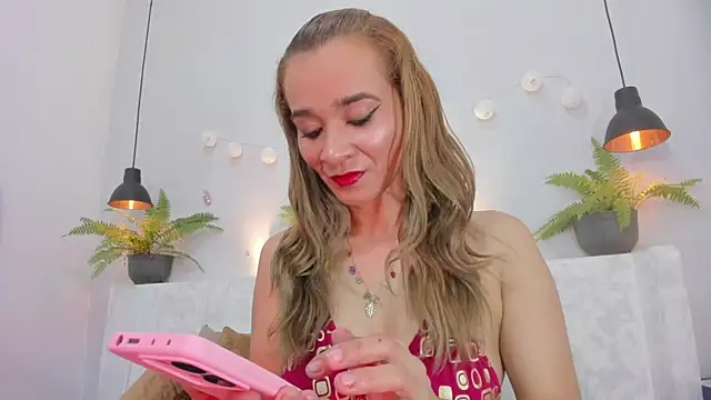 Snapshot of penelope_handaos chatting on March 2025 05:36:02 PM penelope handaos online show from March 2025 05:36:02 PM