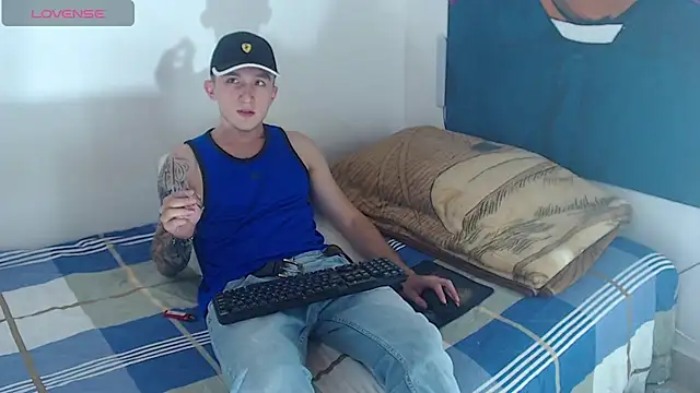 Dylanwhite23  online show from January 2025 04:15:01 AM