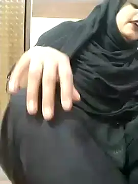 Snapshot of Indian-Nazia chatting on February 2025 01:41:01 PM Indian-Nazia online show from February 2025 01:41:01 PM