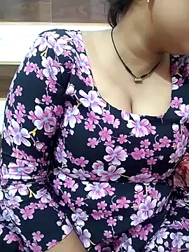 Snapshot of Indian-Nazia chatting on October 2025 06:35:02 AM Indian-Nazia online show from October 2025 06:35:02 AM