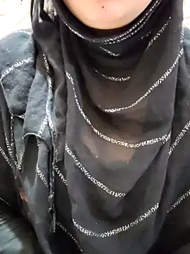 Indian-Nazia online show from December 2025 05:33:02 PM