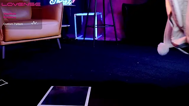 JoooJo  online show from January 2025 07:05:01 PM