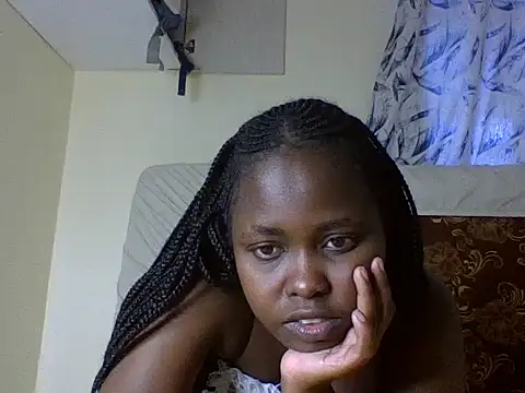 Sweetcecie01 online show from October 2025 10:01:01 AM