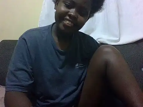 Snapshot of Sweetcecie01 chatting on April 2026 08:04:02 PM Sweetcecie01 online show from April 2026 08:04:02 PM