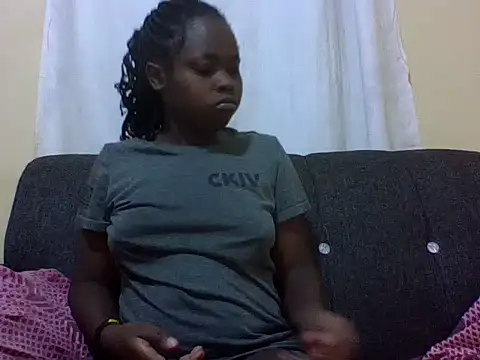 Snapshot of Sweetcecie01 chatting on May 2026 11:32:01 PM Sweetcecie01 online show from May 2026 11:32:01 PM
