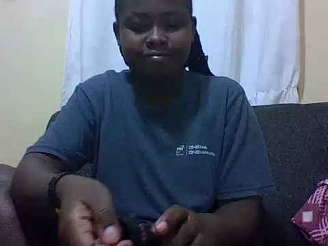 Snapshot of Sweetcecie01 chatting on May 2026 09:35:02 PM Sweetcecie01 online show from May 2026 09:35:02 PM