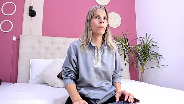 Snapshot of Anastasiapriest chatting on May 2026 11:49:02 AM Anastasiapriest online show from May 2026 11:49:02 AM