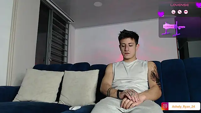 ashely ryan24 online show from September 2025 12:33:01 AM