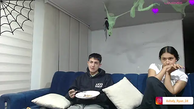 ashely ryan24 online show from October 2025 10:52:01 PM