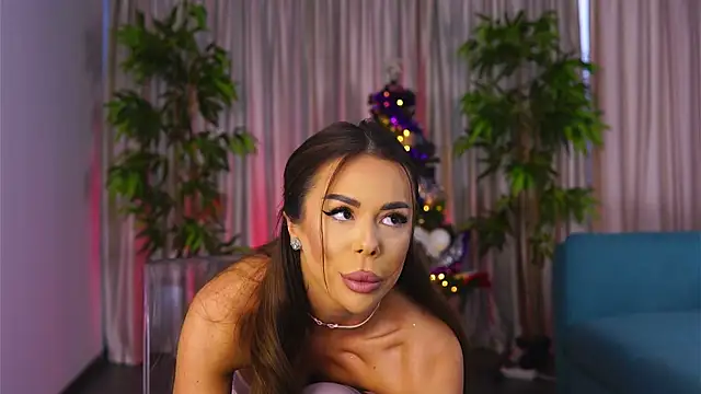 Snapshot of MissKiarra chatting on December 2024 06:00:01 AM MissKiarra online show from December 2024 06:00:01 AM