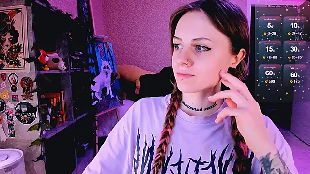 NaniMoore online show from March 2025 11:22:01 PM