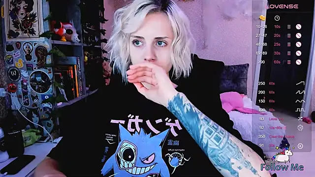 NaniMoore online show from October 2025 08:42:01 PM