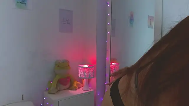 auroraa sexy online show from December 2024 04:42:01 PM