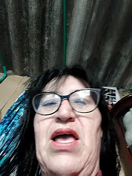 clarita 01 online show from October 2025 11:40:02 AM