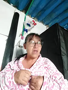 clarita 01 online show from December 2025 12:36:02 PM