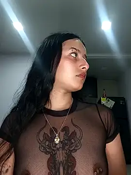 Snapshot of _vaness chatting on December 2024 07:52:02 AM vaness online show from December 2024 07:52:02 AM