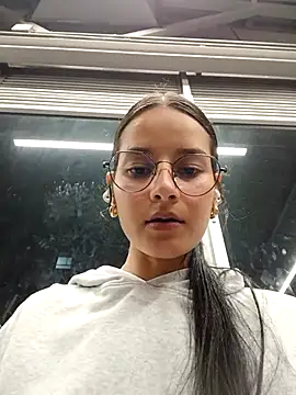  vaness online show from July 2026 05:22:01 AM