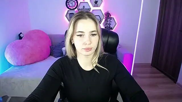 SabrinViolet online show from February 2026 09:13:02 AM