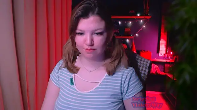 VioletteWay online show from February 2025 03:58:01 PM