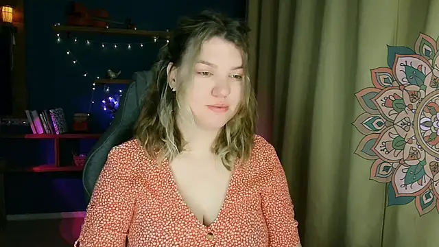 VioletteWay online show from October 2025 06:35:02 AM