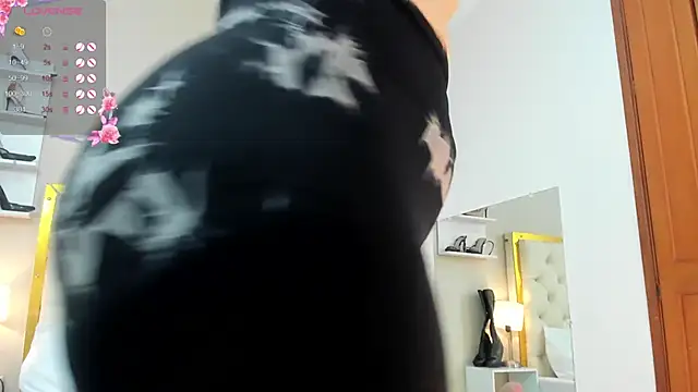 Sara Gomez online show from September 2025 03:53:01 AM