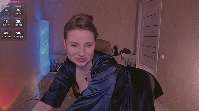 Eesmaaarrr online show from December 2024 01:50:01 AM